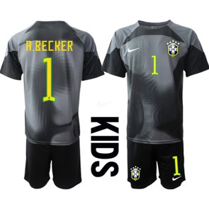 Brasilien Alisson Becker #1 Målvakt kläder Barn VM 2022 Hemmatröja Kortärmad (+ korta byxor)